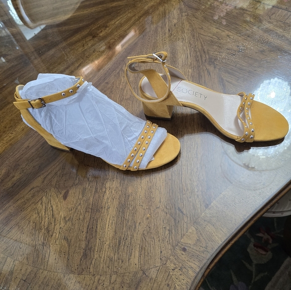 Sole Society Size 10 sandals - Picture 2 of 6